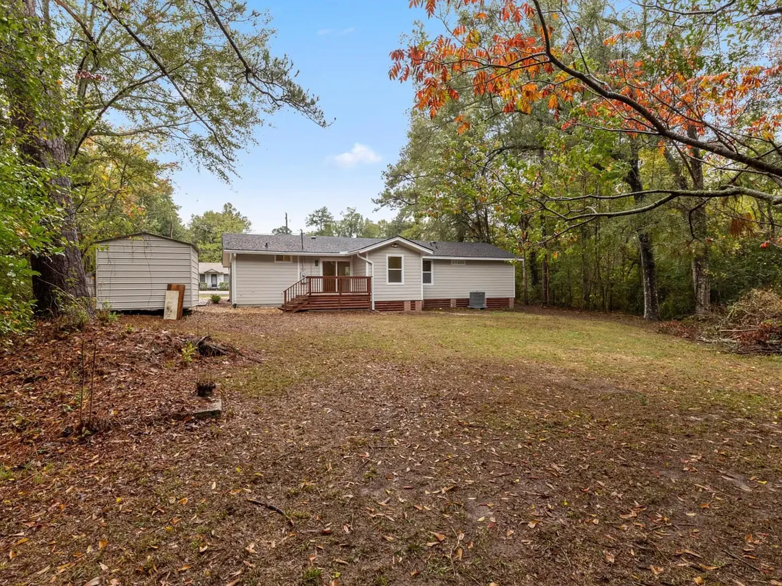 3 bed, 1.5 bath, 1331 sqft, $1,800 — Photo 3