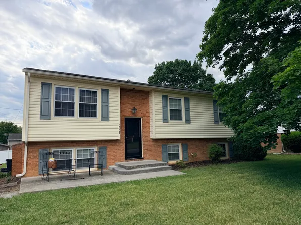2824 Diplomat Dr, Roanoke, VA 24019