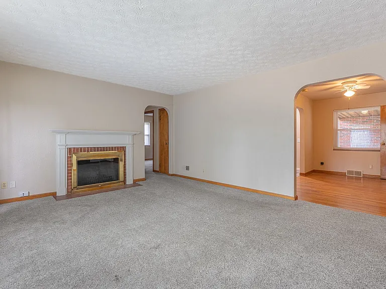 1822 W Schantz Ave #1822 — Photo 4
