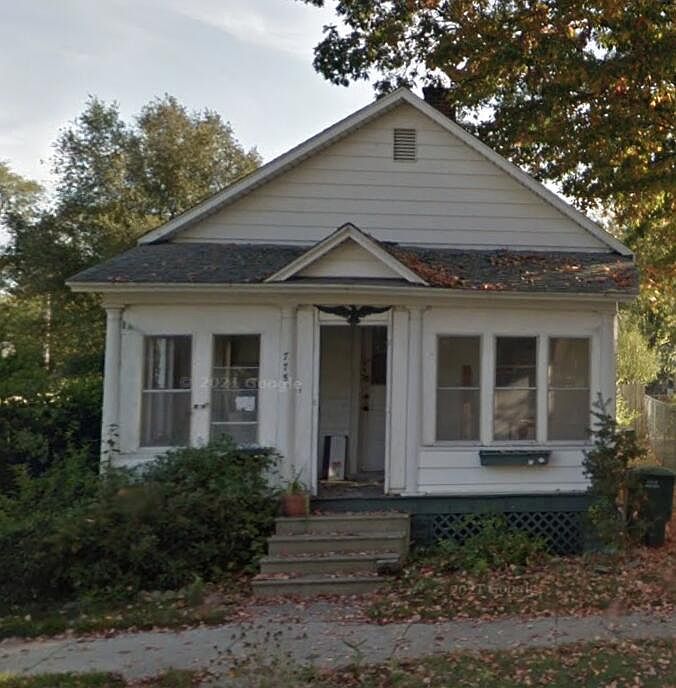 1st image of 775 W Grand Ave
