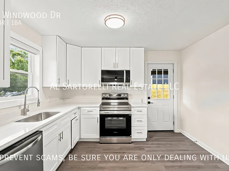 9 Windwood Dr — Photo 2