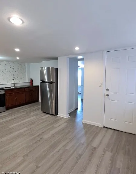 540 Marshall St — Photo 6