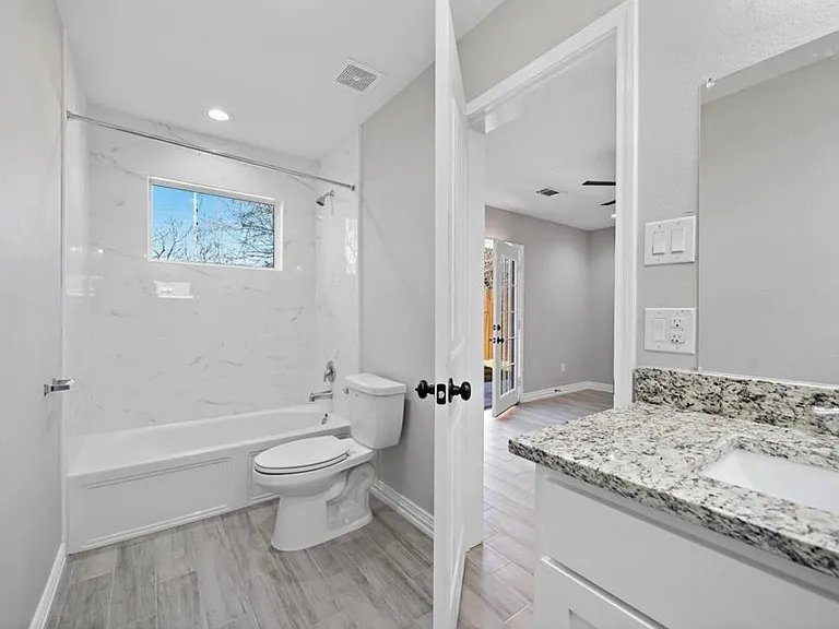 3425 Mount Pleasant St — Photo 5