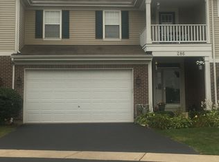 286 Lillian Ct, Geneva, IL 60134