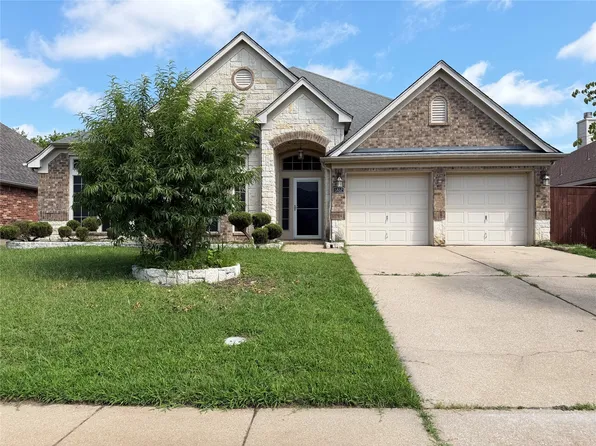 5852 Windy Meadow Ln, Grand Prairie, TX 75052