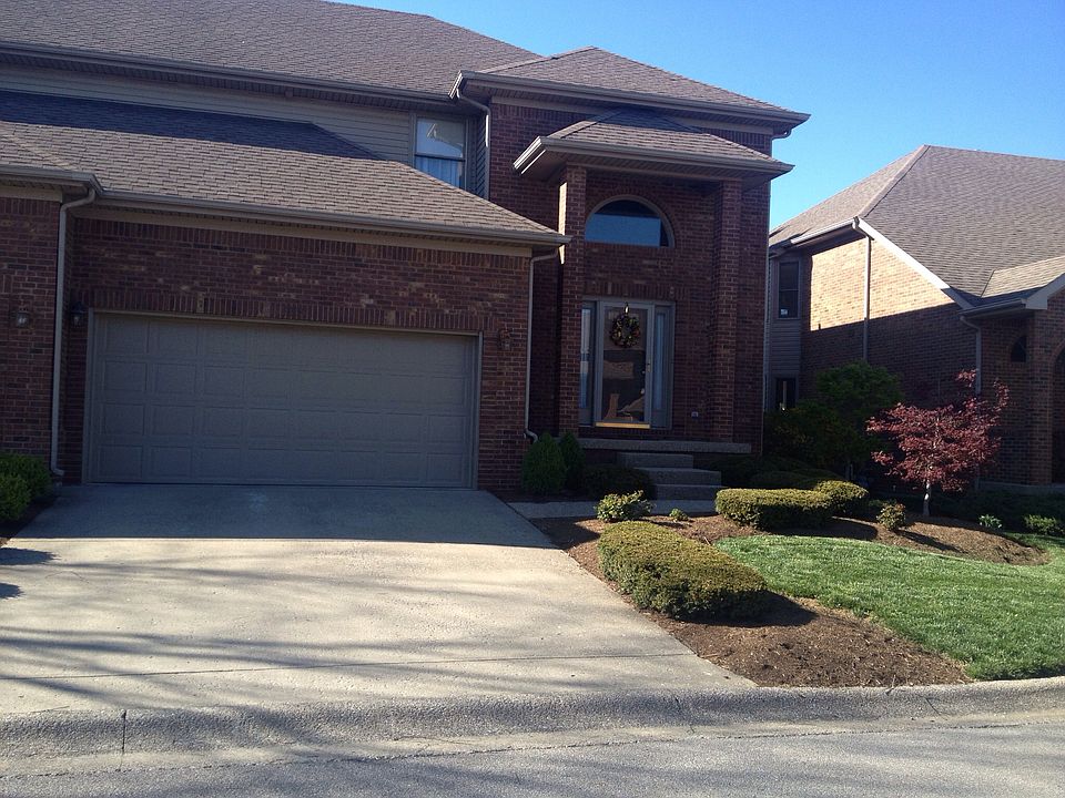  Townhome w/ideal location