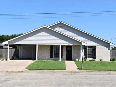 589 Cactus St, Giddings, TX, 78942