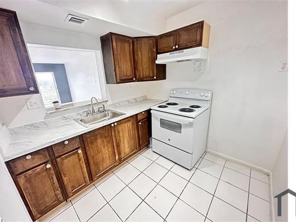 3600 NW 21st St APT 311