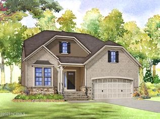 945 W Hedgelawn Way, Southern Pines, NC 28387