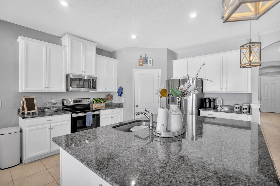 next background image