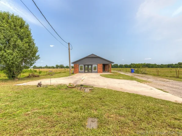 17217 S 417th East Ave, Porter, OK 74454