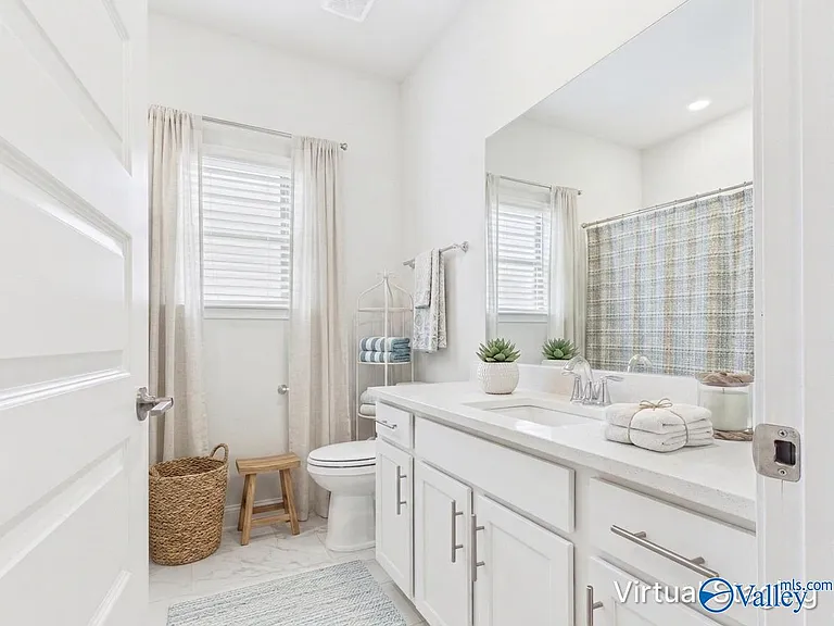 22619 Donahue Dr — Photo 27