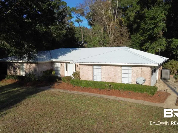 90 Paddock Dr, Fairhope, AL 36532