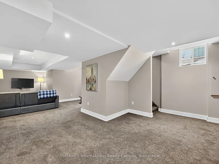 119 Venture Blvd — Photo 26