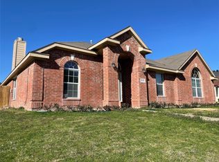 3229 Silver Creek Dr, Mesquite, TX 75181