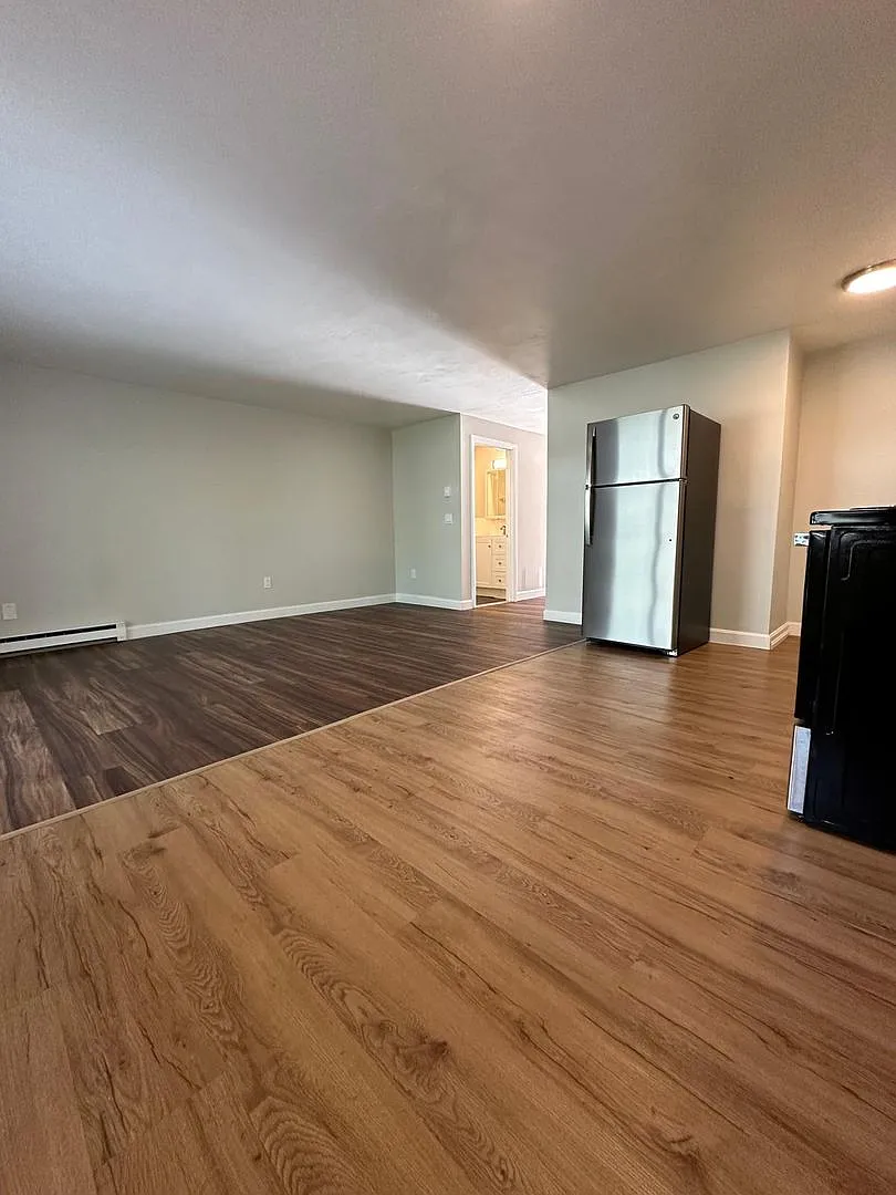 Westland Meadows — Photo 4