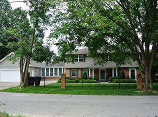 711 Hazel Rd, Charleston, WV 25314