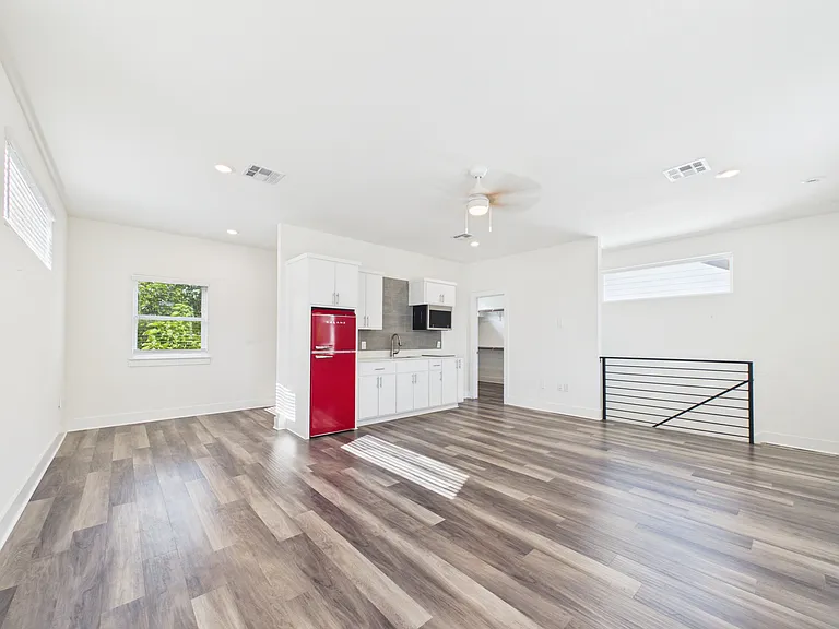 6508 Santos St #B — Photo 6