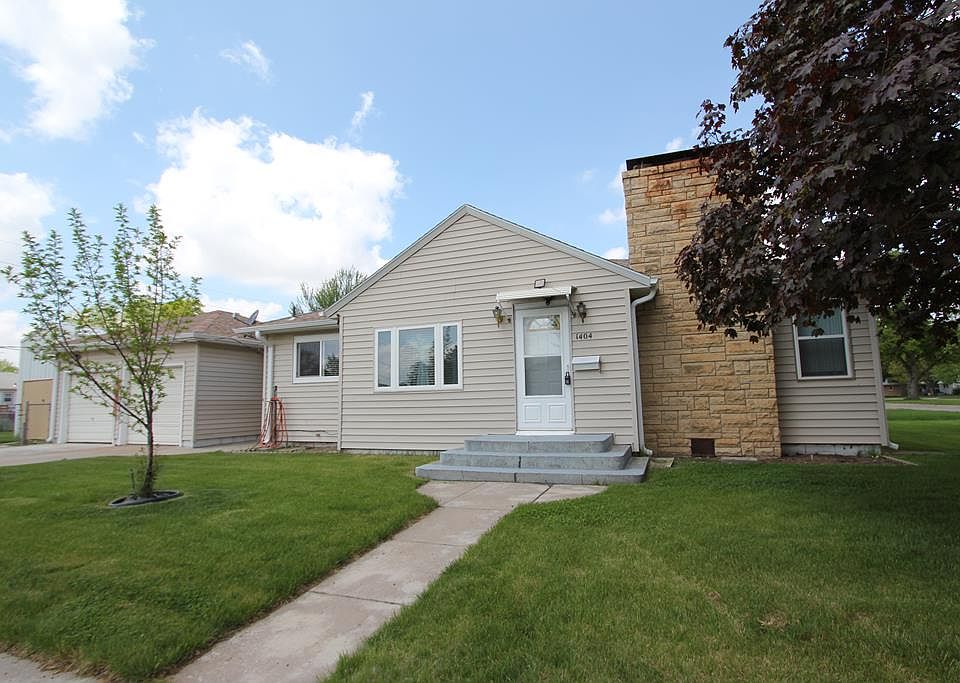 1st image of 1404 N Grand Island Ave