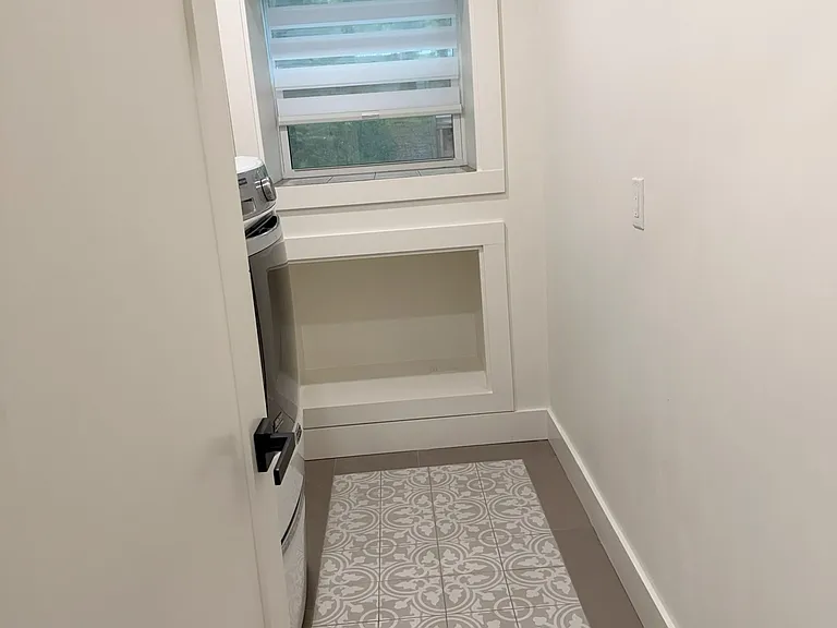 6528 Crestview Dr — Photo 18