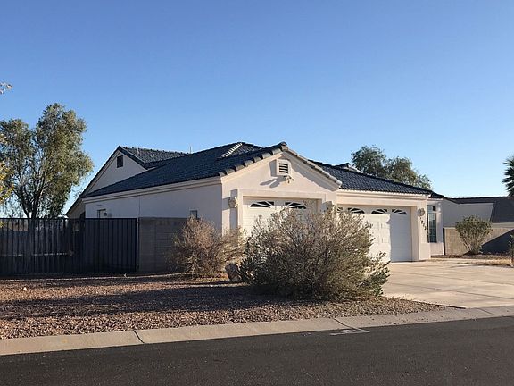 3rd image of 2213 E Tumbleweed Dr