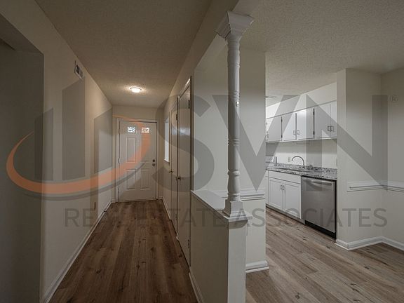 2nd image of 130 Kingsbury Dr