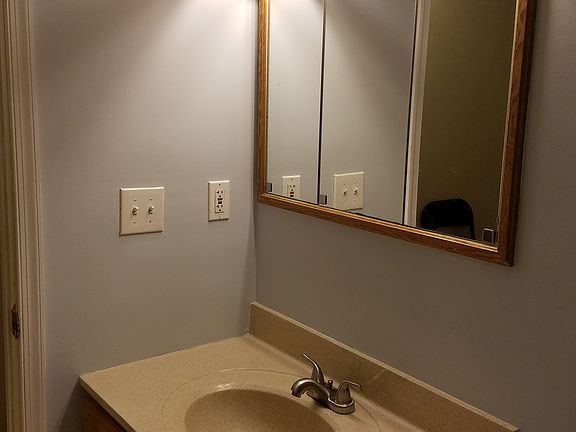 Full Bathroom- Second Level