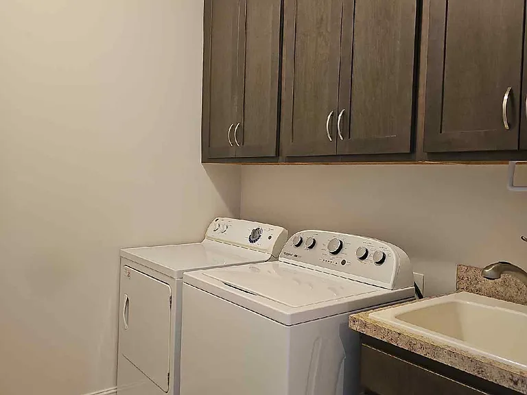 3141 Amadora Cir — Photo 16