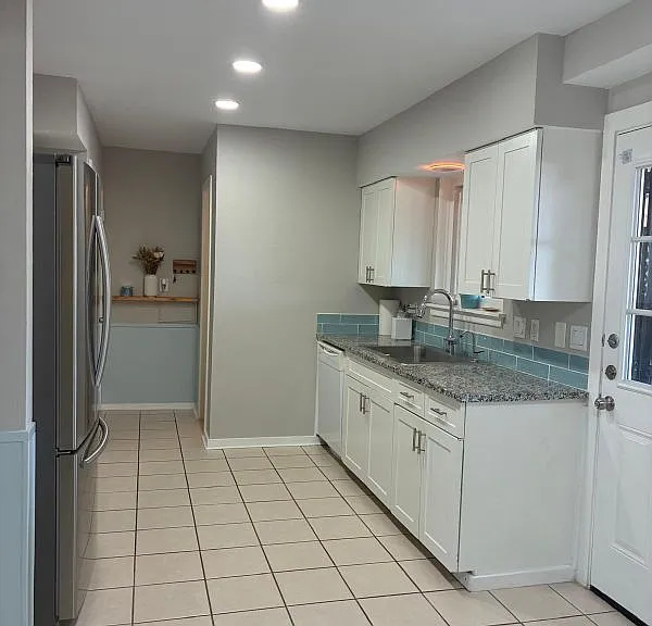 105 W Silver Sands Dr — Photo 8