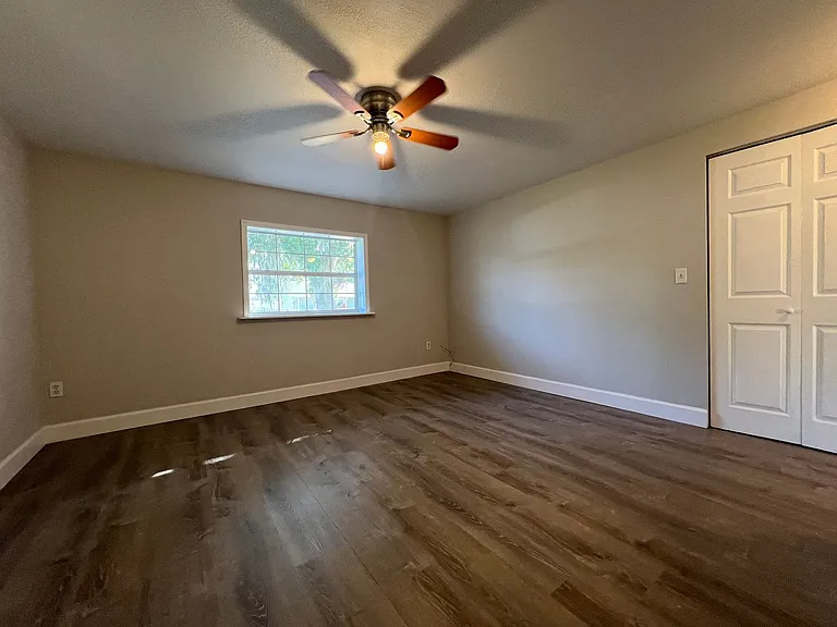 2443 Duke Ln — Photo 28