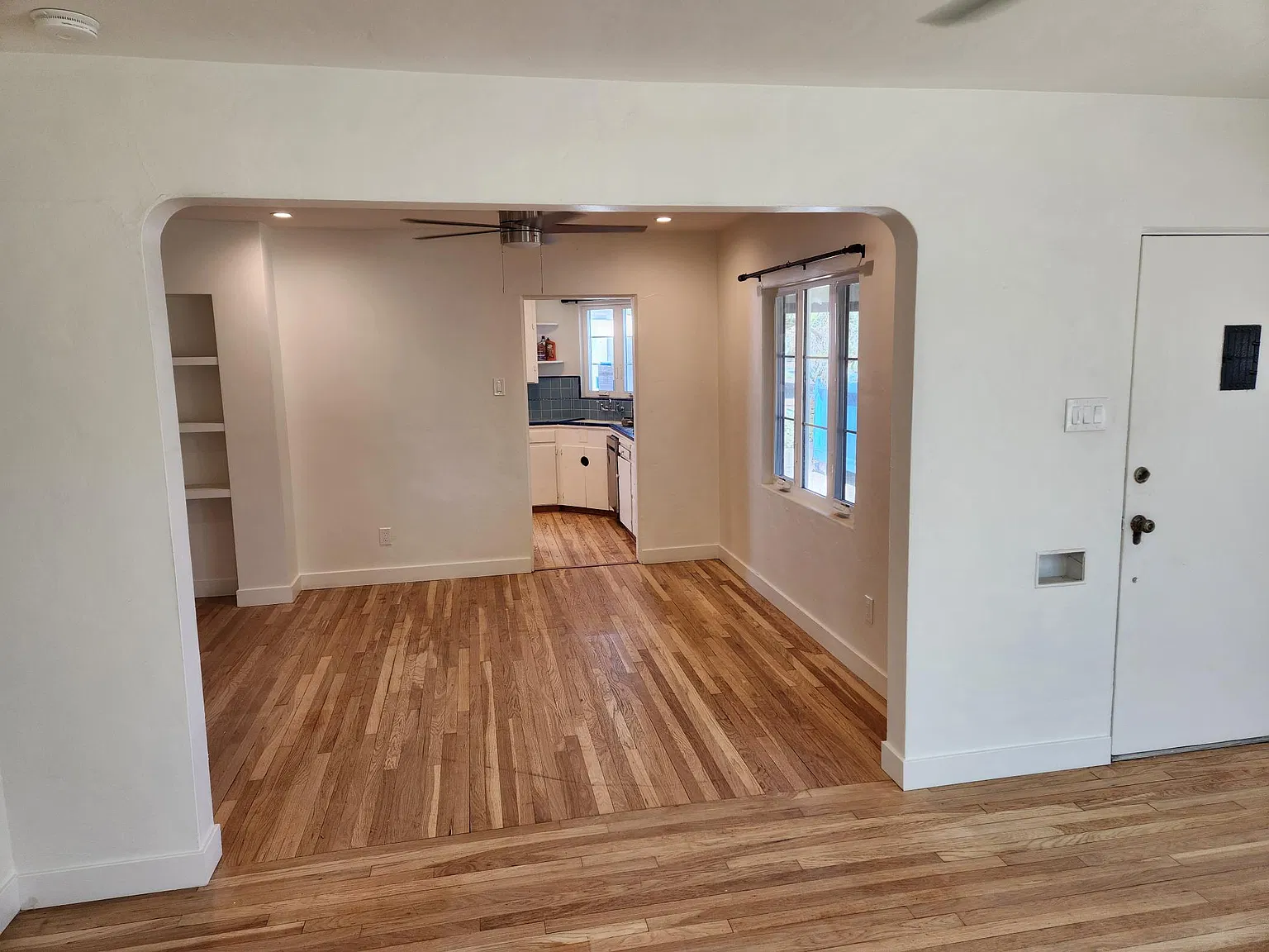 4 bed, 1942 sqft, $3,250 — Photo 2