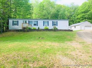 852 Prescott Rd, Manchester, ME 04351