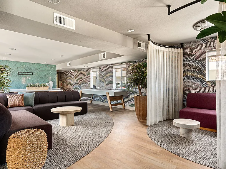 Axiom La Jolla — Photo 23