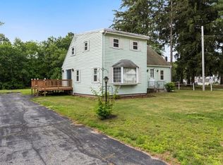 86 Union St, Northbridge, MA 01534