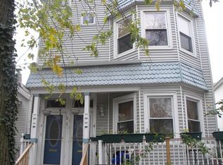 2131 W Wellington Ave, Chicago, IL 60618
