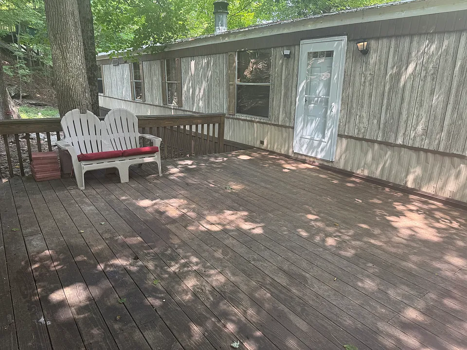 104 Long Ct