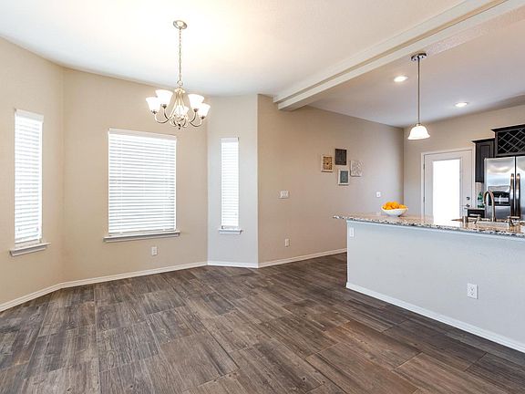 5th image of 2144 William Caples St