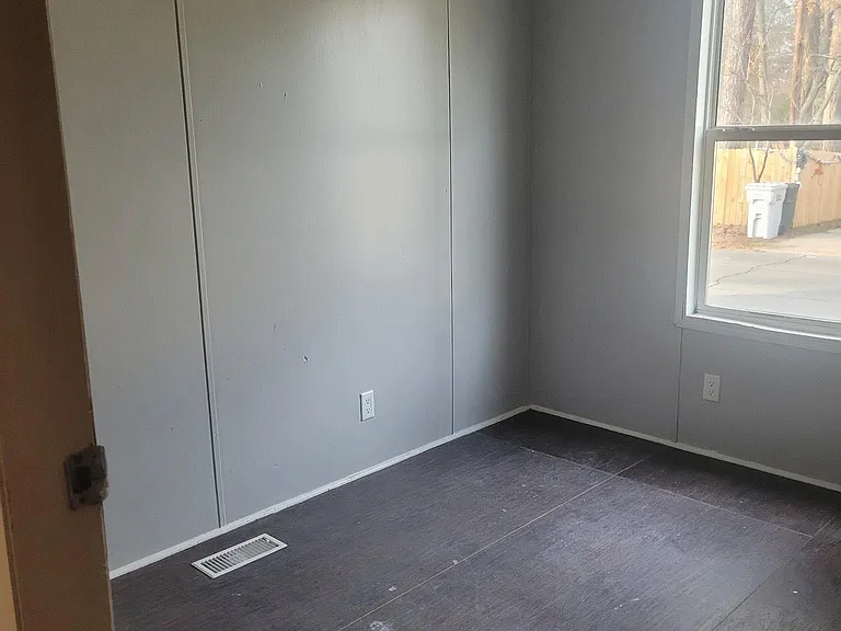 607 Bawcom St #1 — Photo 8