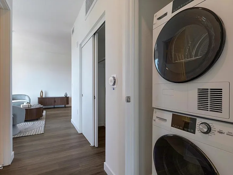 18900 Parthenia St #315 — Photo 26