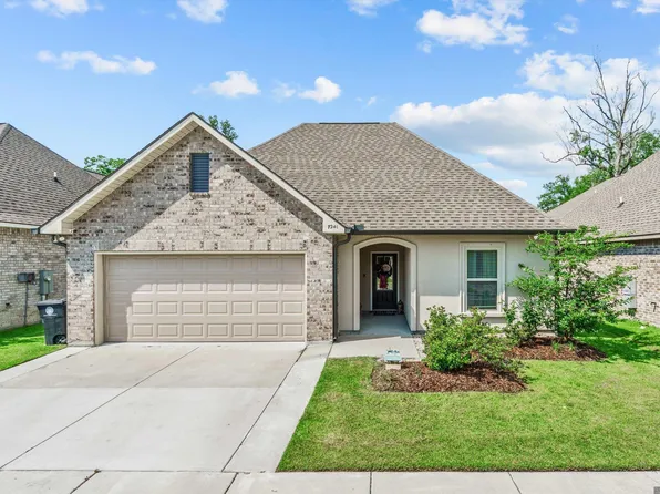 7241 Kenilworth Crossing Ave, Baton Rouge, LA 70820