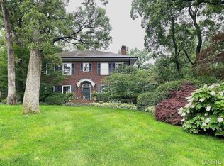 418 W Jackson Rd, Saint Louis, MO 63119