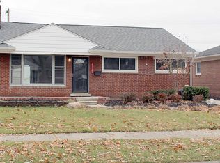 21740 Edmunton St, Saint Clair Shores, MI 48080