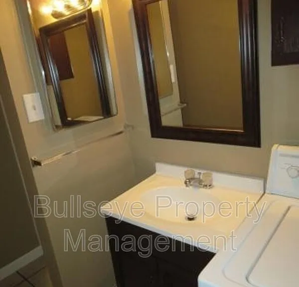 1901 S Farmer Ave #1901 — Photo 31