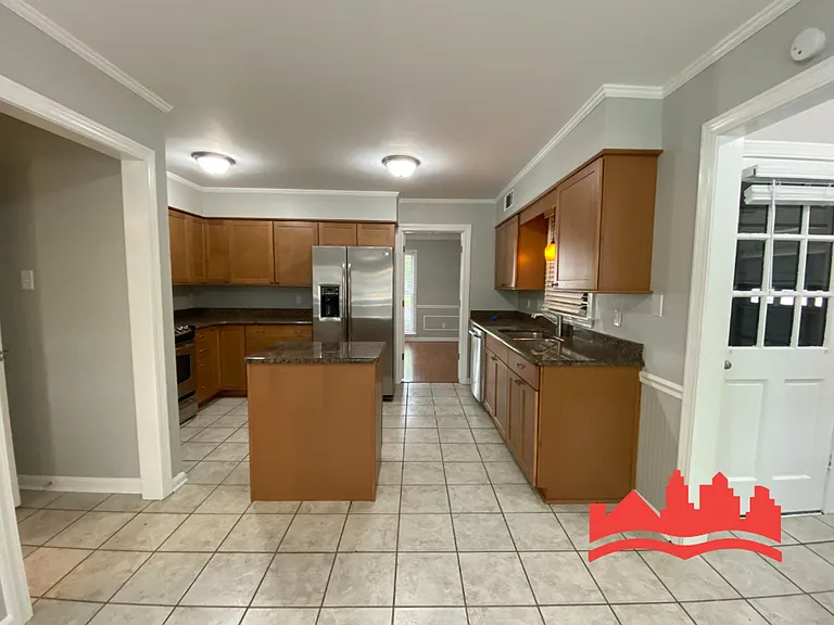 8510 Farmington Cv — Photo 6
