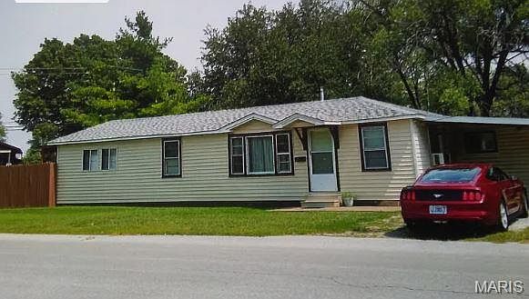 1st image of 2240 Jefferson Ave