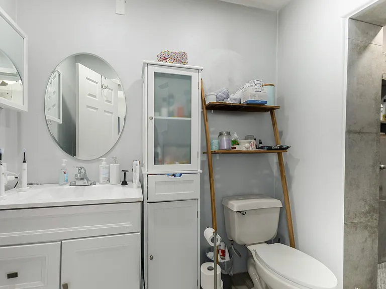 2321 E 6th St #1 — Photo 12