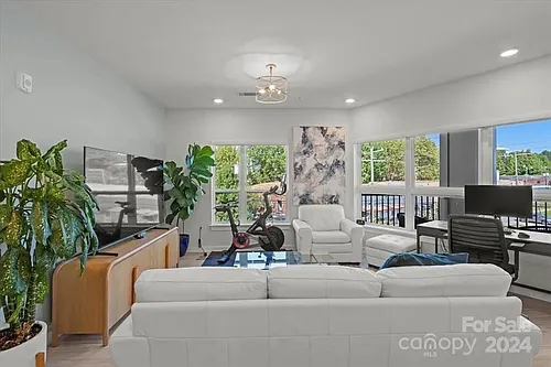 3630 Davidson St #3313 Photo 1