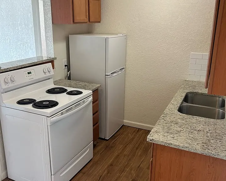 4967 E Lincoln St #112 — Photo 3
