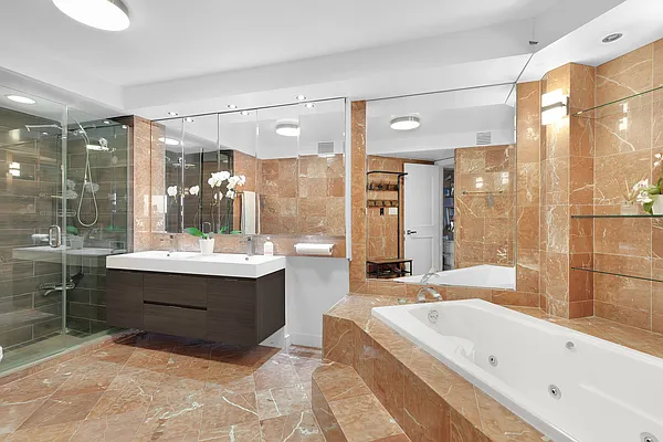 Rented by R New York | media 43