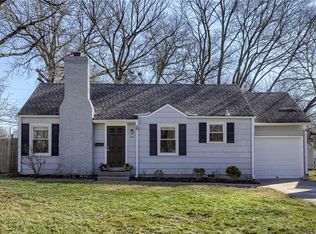 5101 Sycamore Dr, Roeland Park, KS 66205